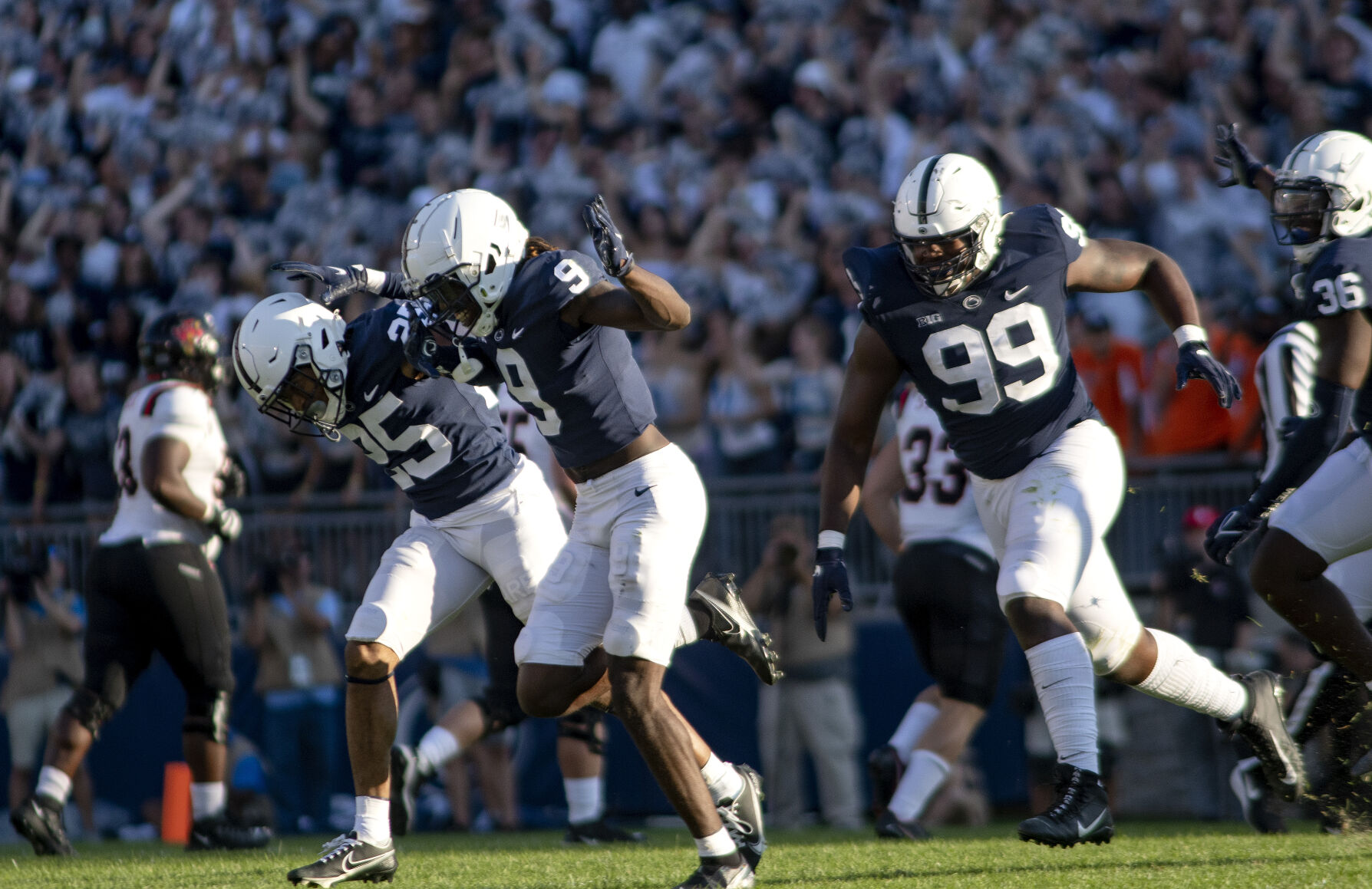 Penn State football vs. Ball State, defensive line celebration